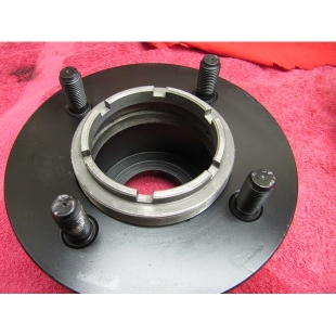 Lancia Flavia rear wheel hub, stuts, nut rings & lock rings